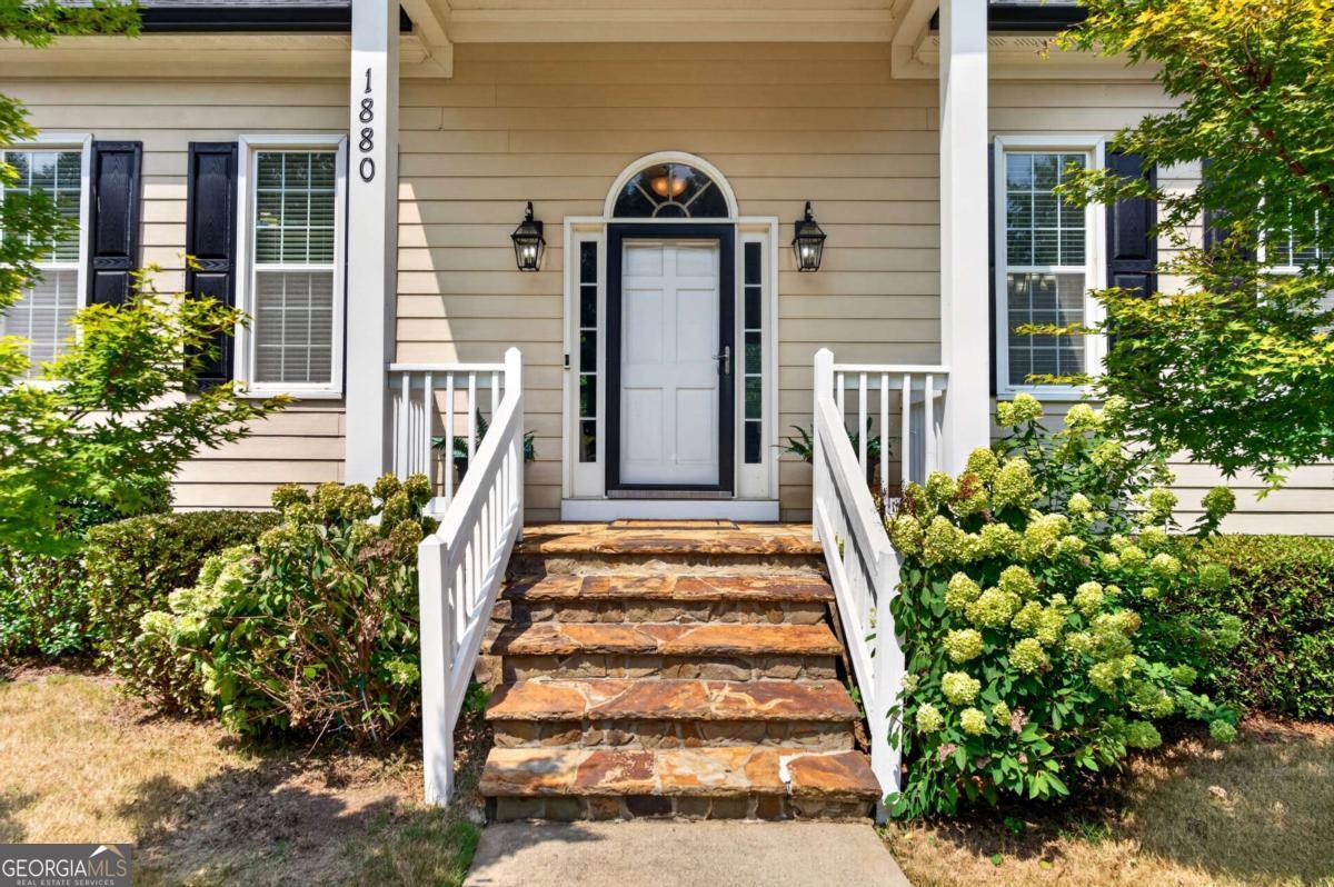 1880 Mayfield Road Property Photo 2