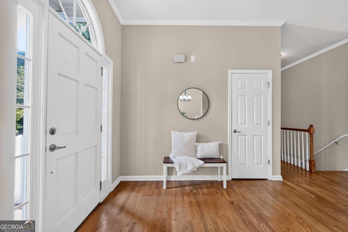1880 Mayfield Road Property Photo 8