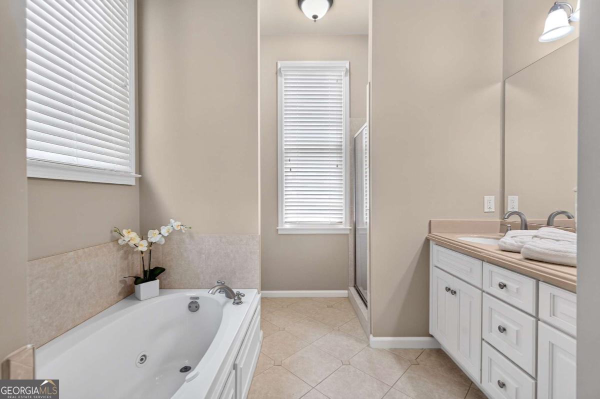 1880 Mayfield Road Property Photo 29
