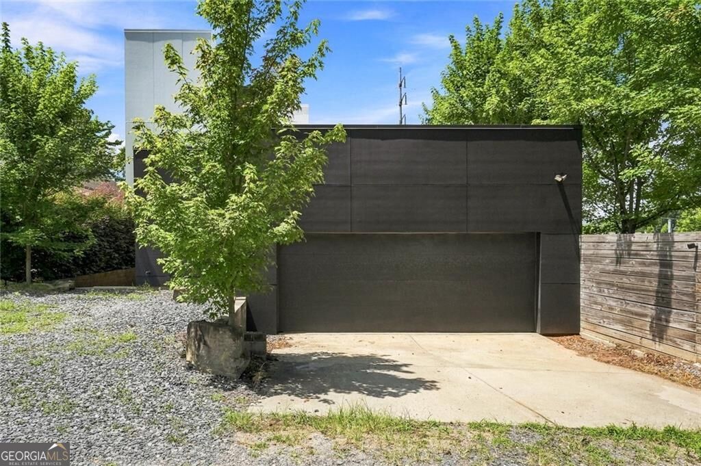 56 Moreland Avenue Se Property Photo 8