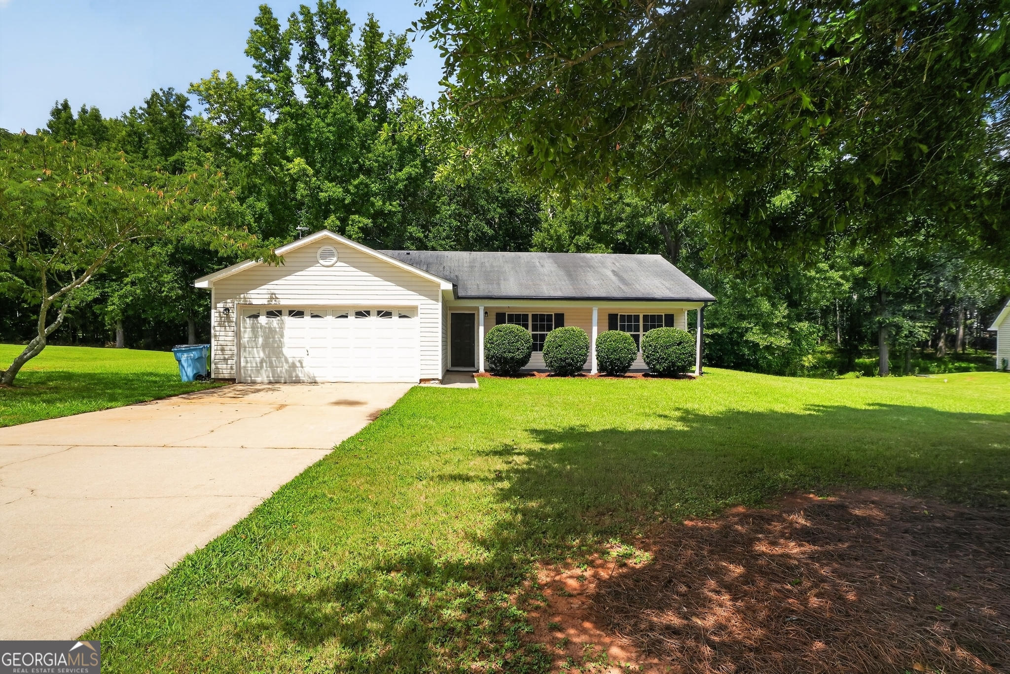 2015 Jefferson Way Property Photo 2