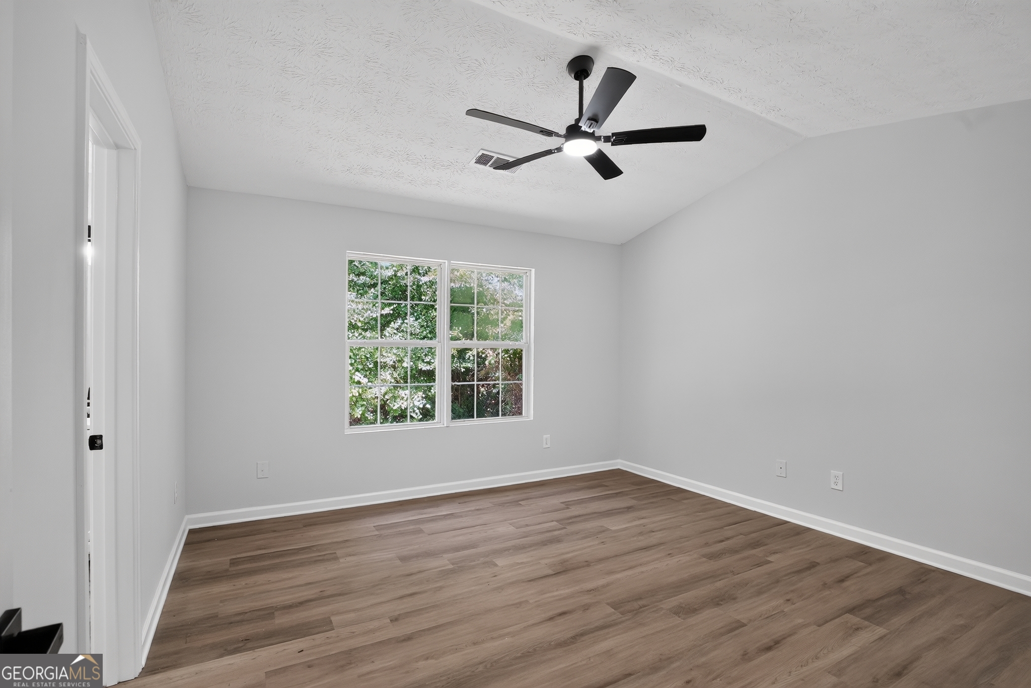2015 Jefferson Way Property Photo 11