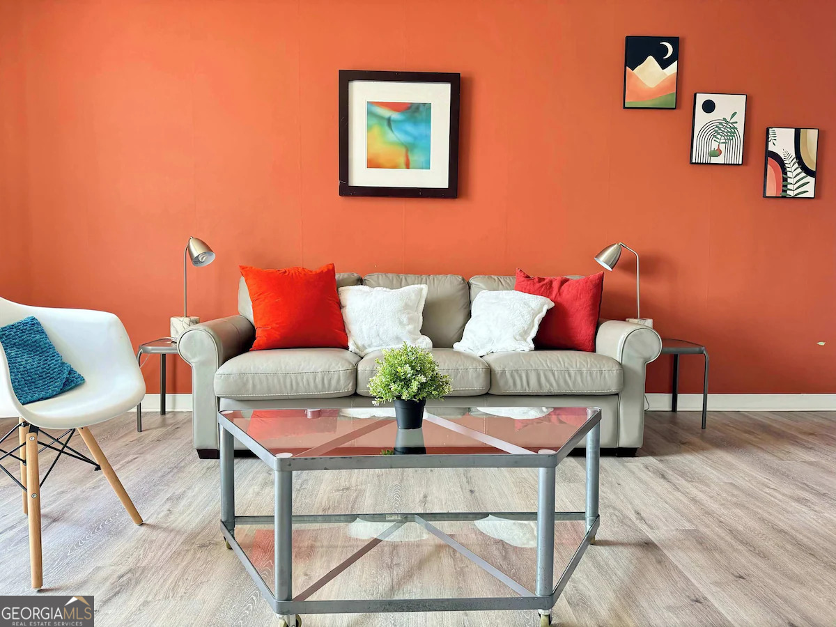 215 Piedmont Avenue Ne Apt 807 Property Photo 2