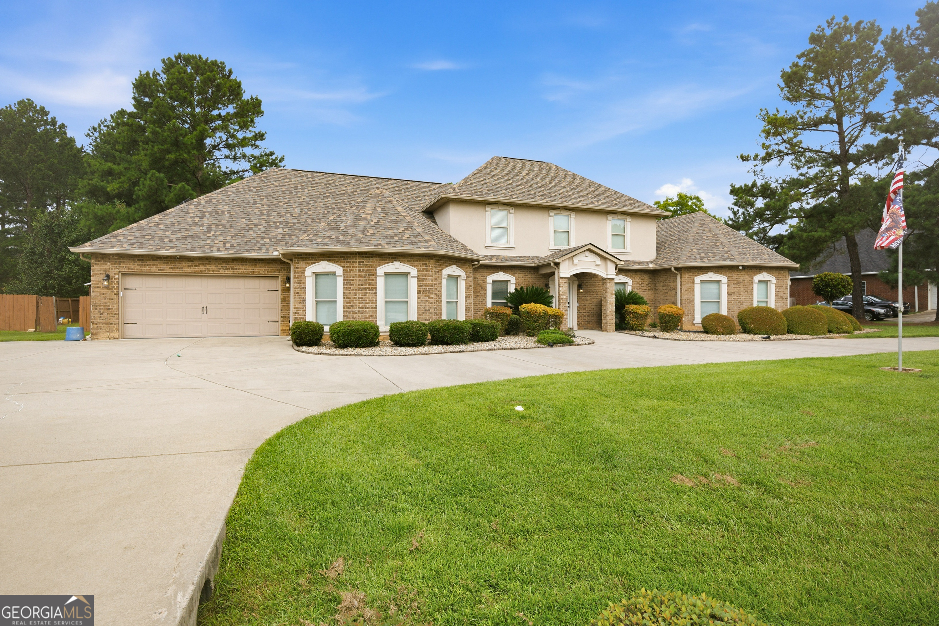 125 J Drive S Property Photo 4