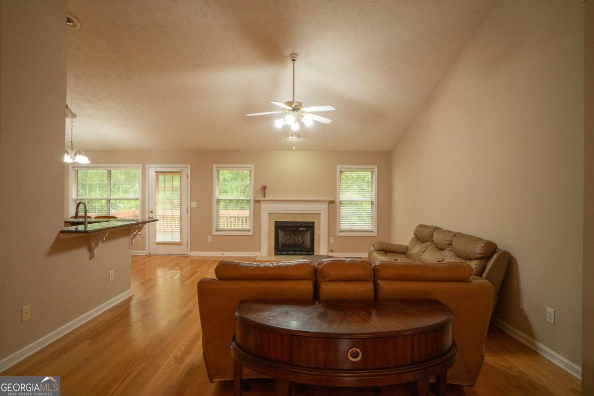 3604 Dunbar Lane Property Photo 6