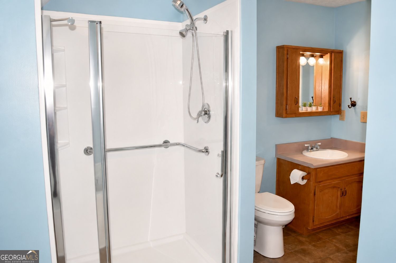 823 Ridge Avenue Property Photo 21