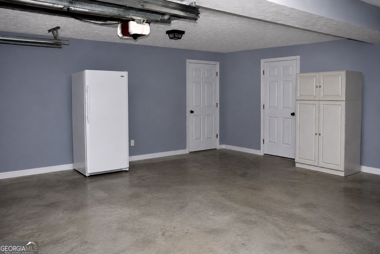 823 Ridge Avenue Property Photo 31