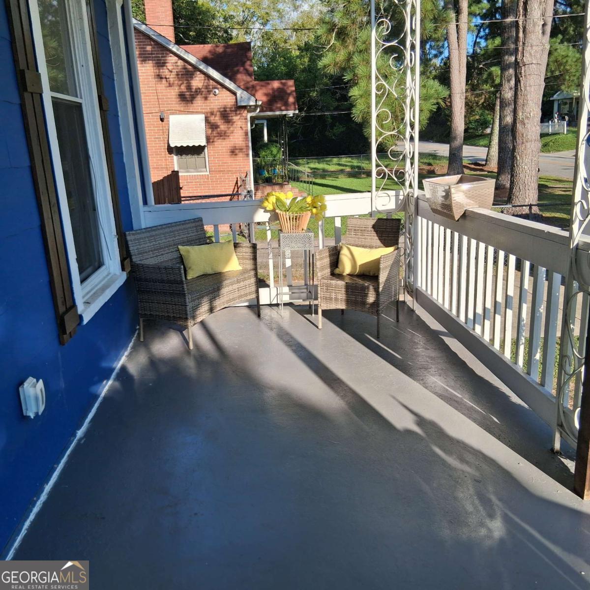 3435 Hillcrest Road Property Photo 5