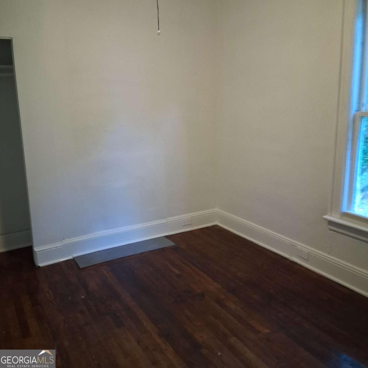 3435 Hillcrest Road Property Photo 11
