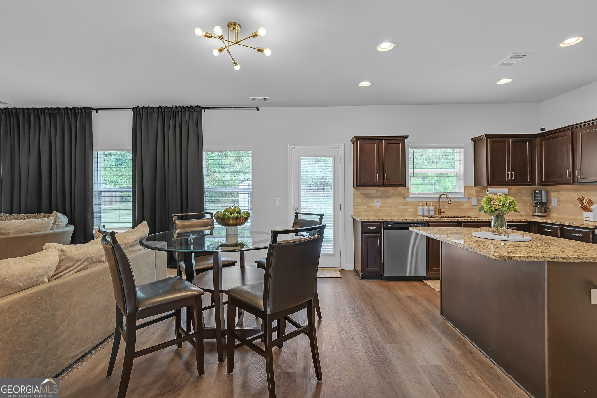 622 Skye Drive Property Photo 8