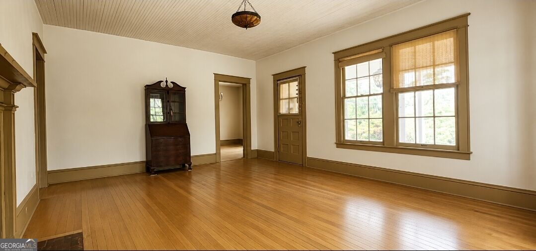 815 S Center Street Property Photo 7