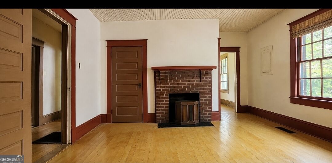 815 S Center Street Property Photo 10