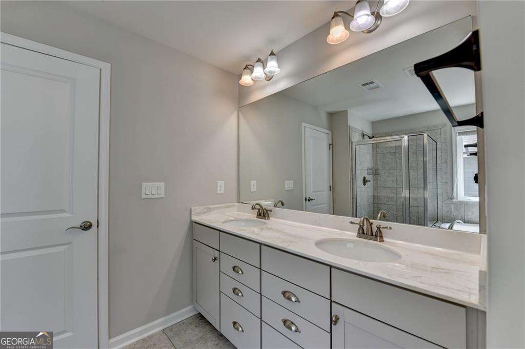 2339 Village Grove Drive Property Photo 7