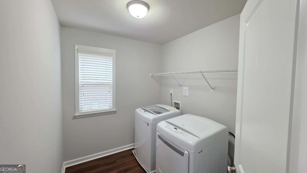 2339 Village Grove Drive Property Photo 26