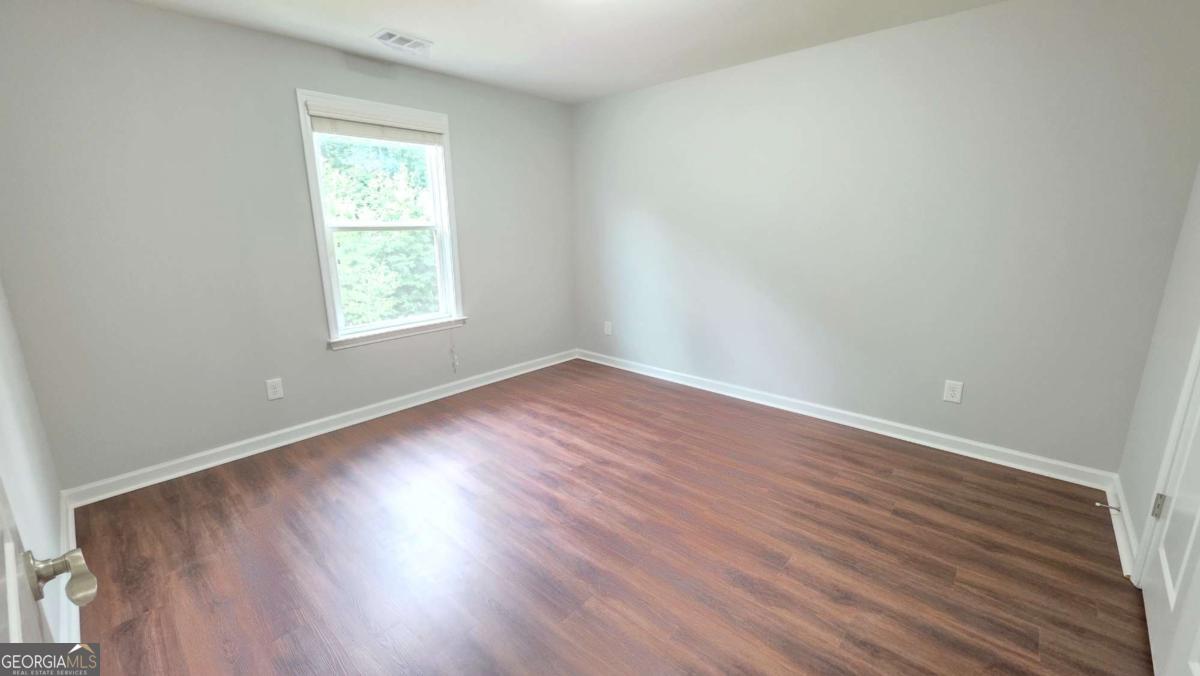 2339 Village Grove Drive Property Photo 28