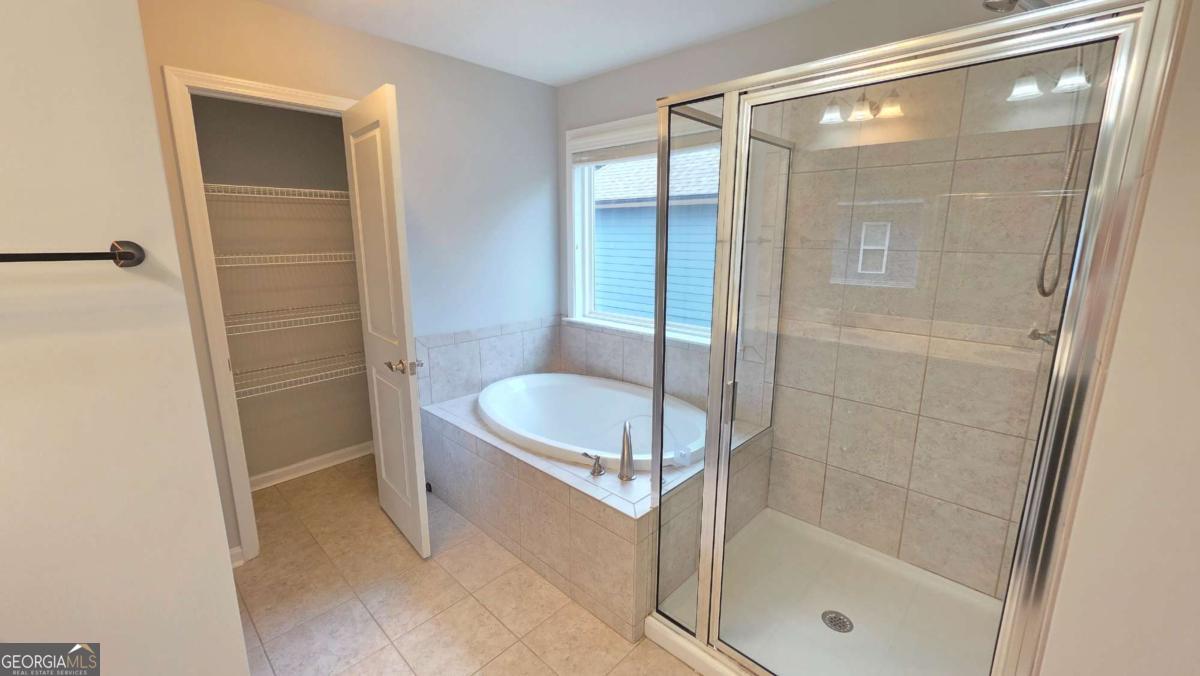2339 Village Grove Drive Property Photo 35