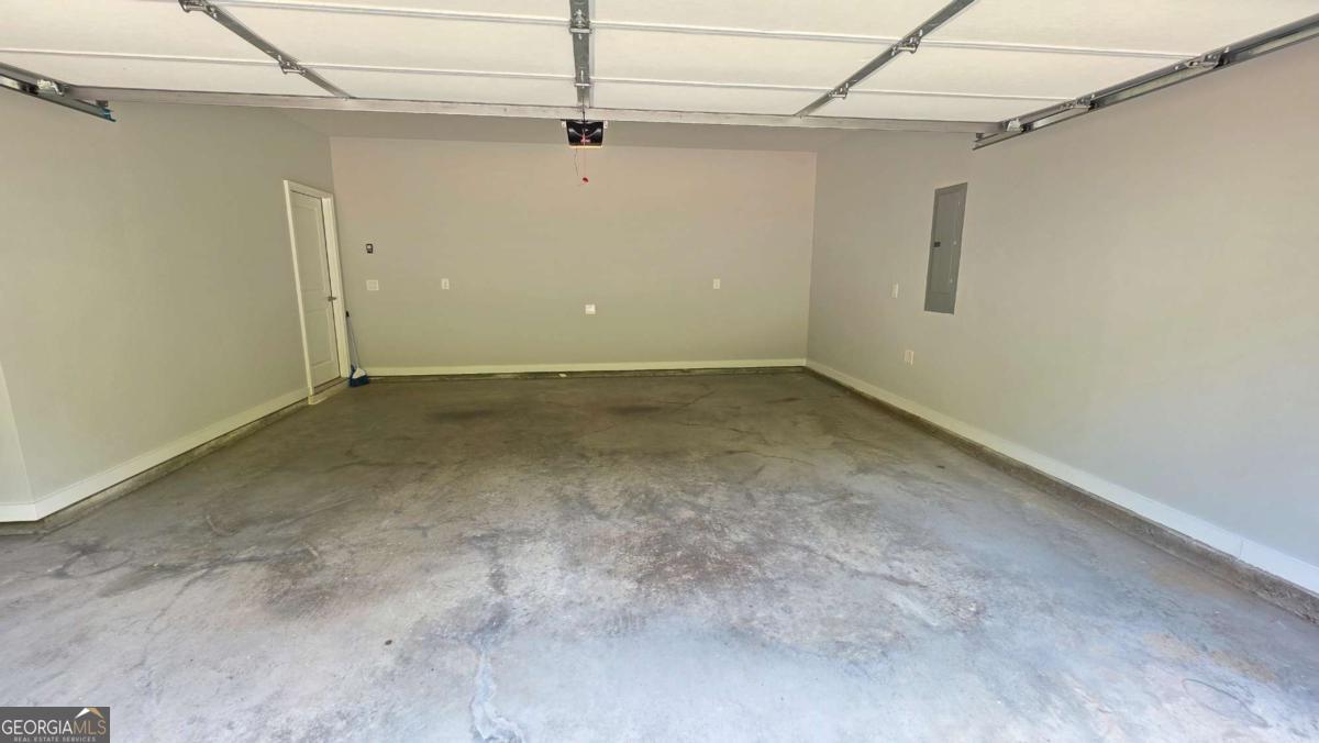 2339 Village Grove Drive Property Photo 38