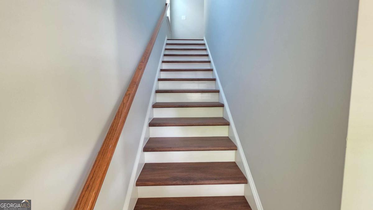 2339 Village Grove Drive Property Photo 54