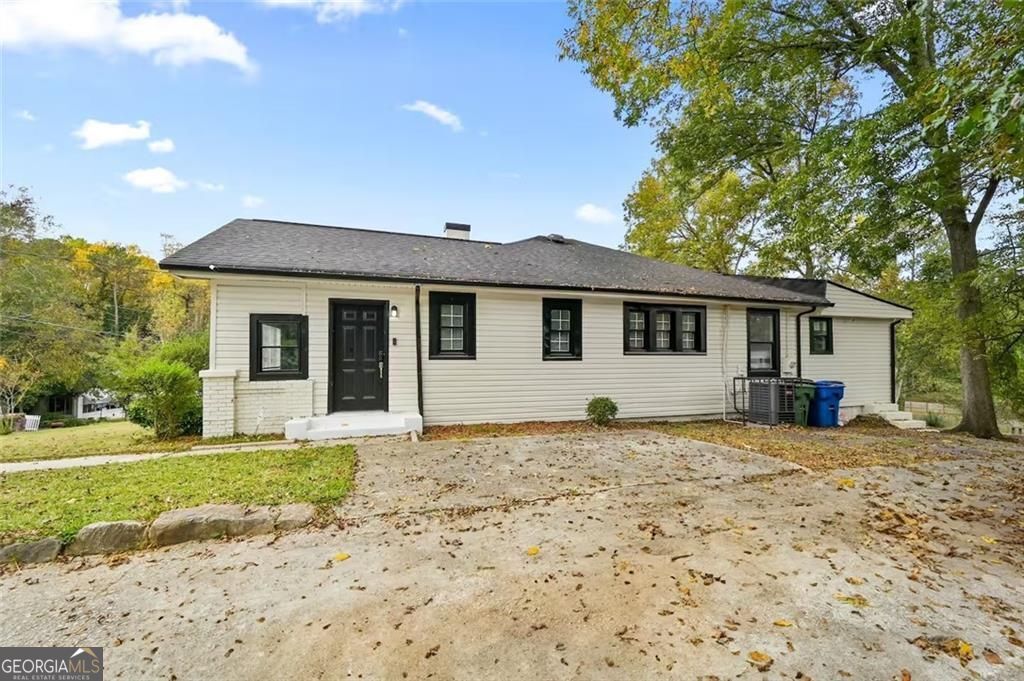 1405 North Avenue NW Property Photo 1