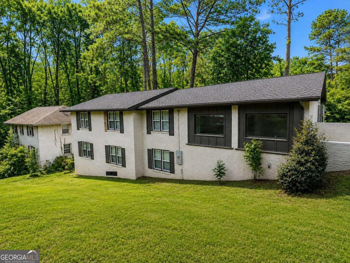 2851 Headland Drive Property Photo 1