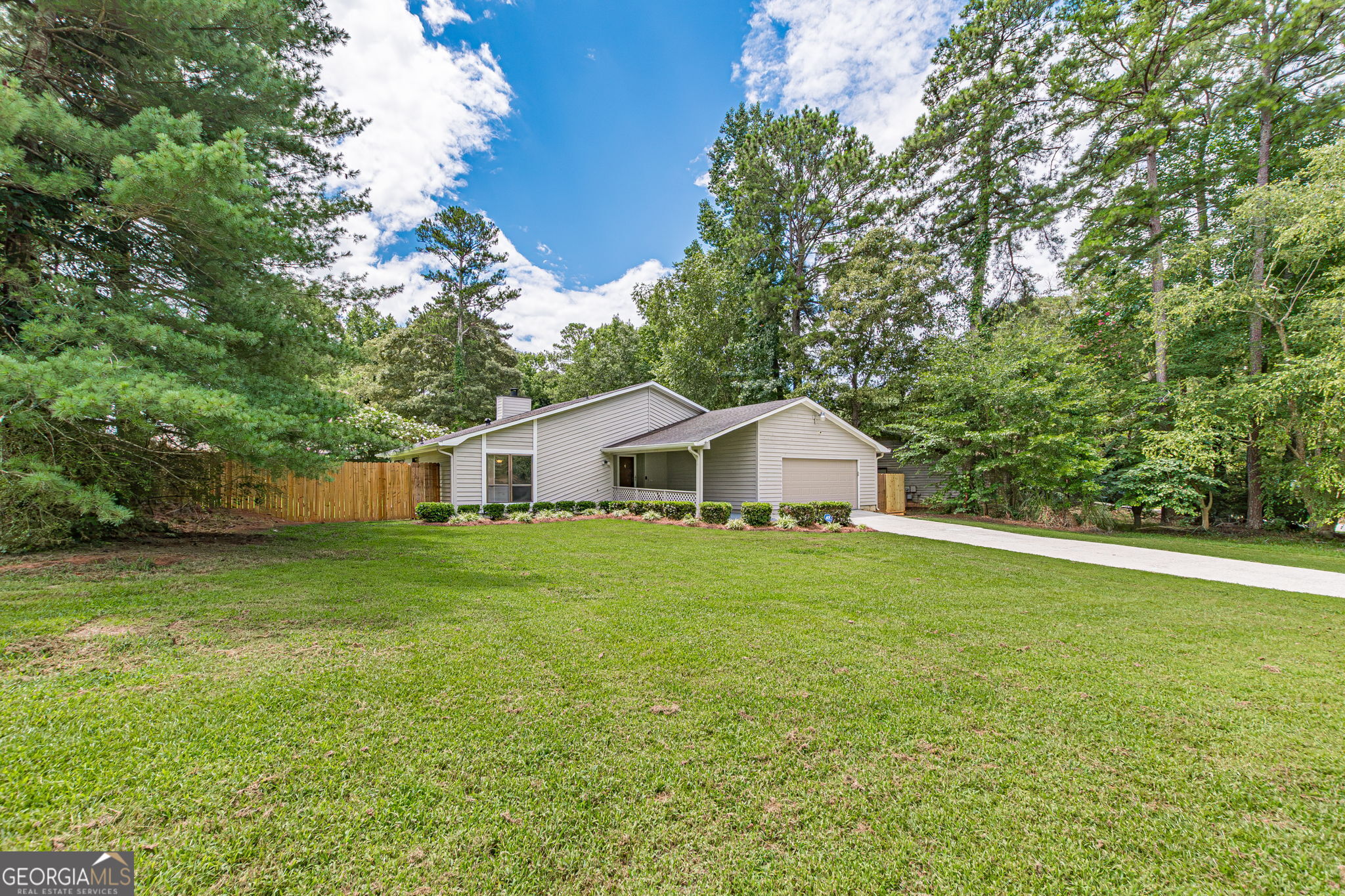 228 Avalon Way Property Photo 4
