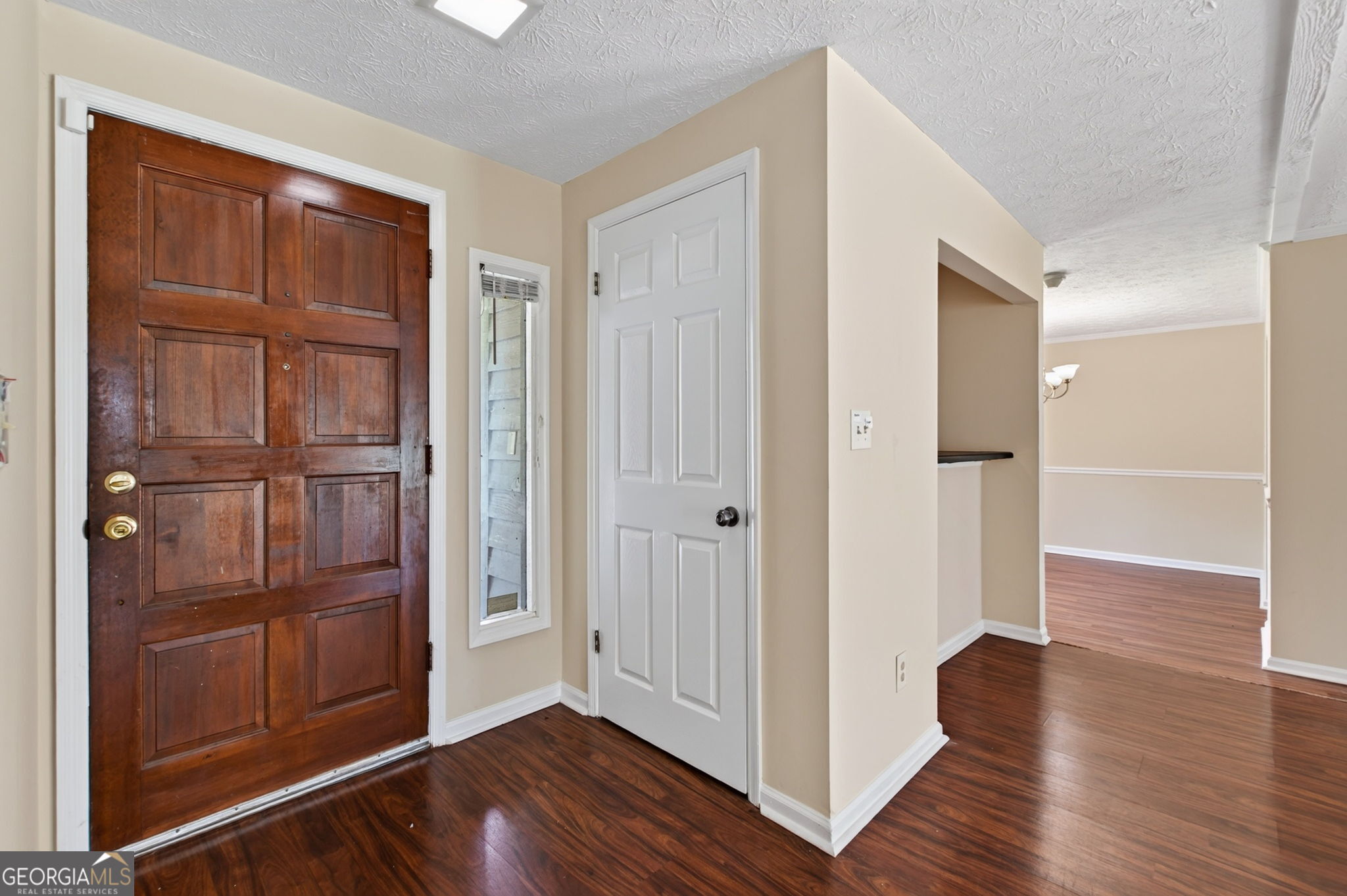 228 Avalon Way Property Photo 8