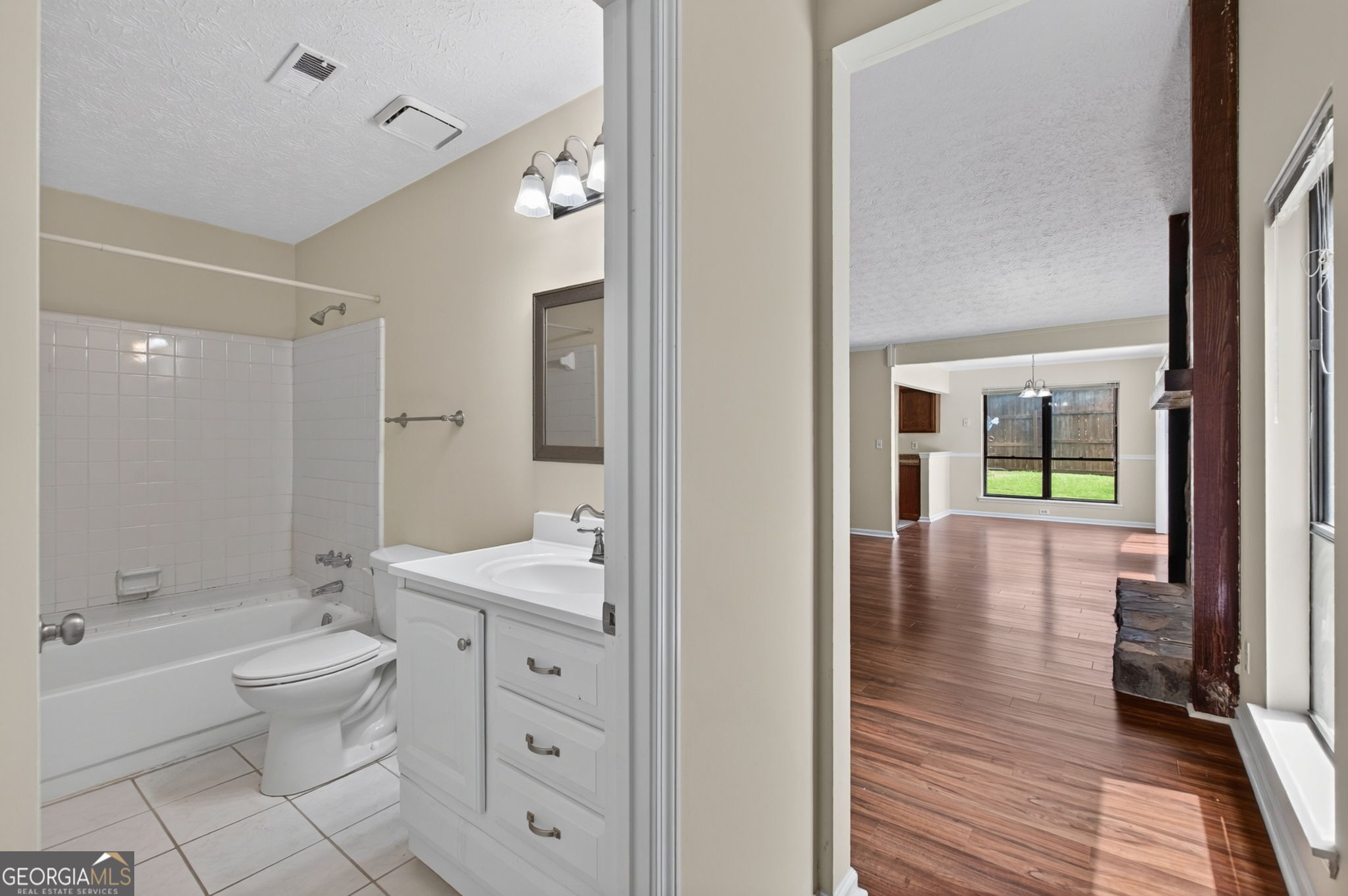 228 Avalon Way Property Photo 27