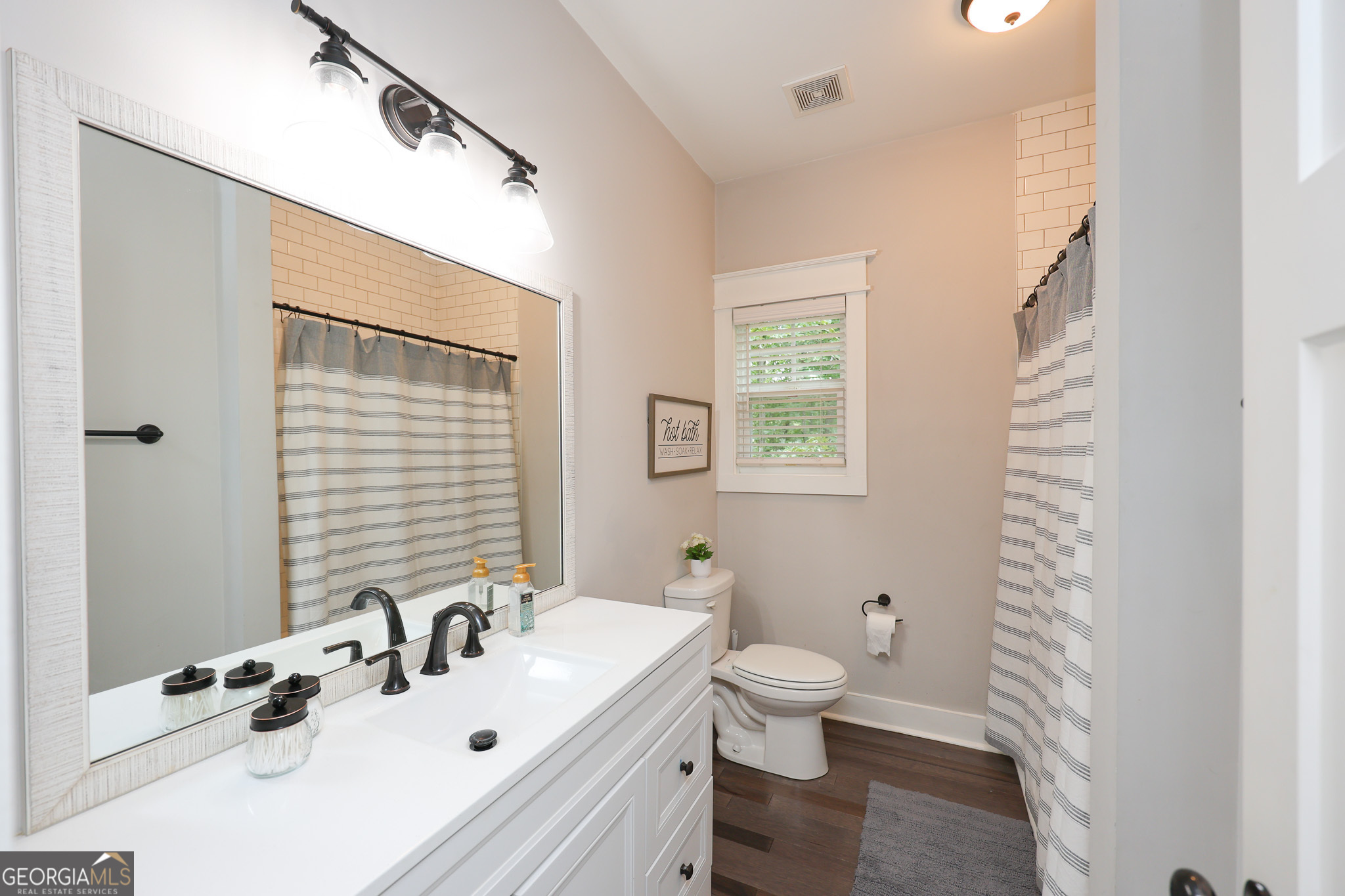 2033 Lakeview Parkway Property Photo 50