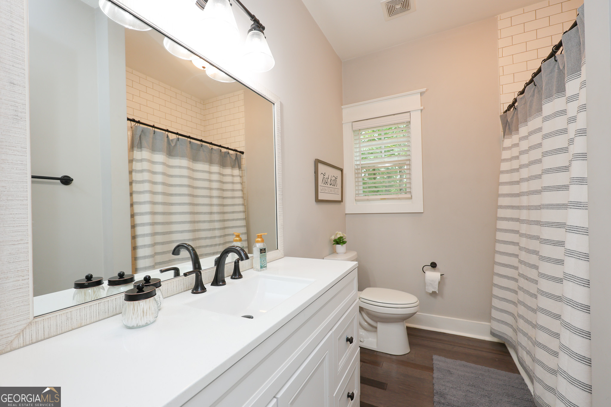 2033 Lakeview Parkway Property Photo 51