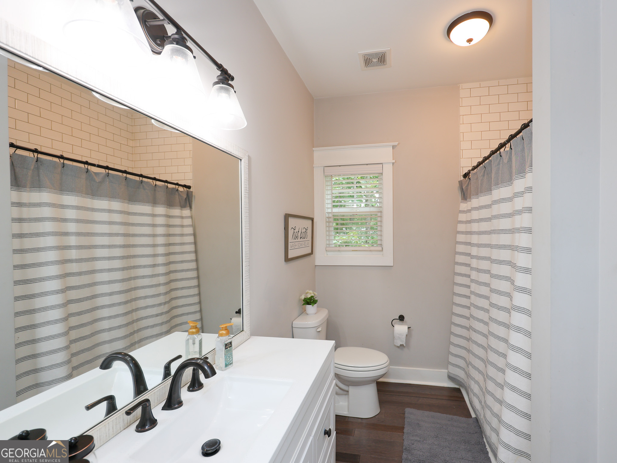 2033 Lakeview Parkway Property Photo 54