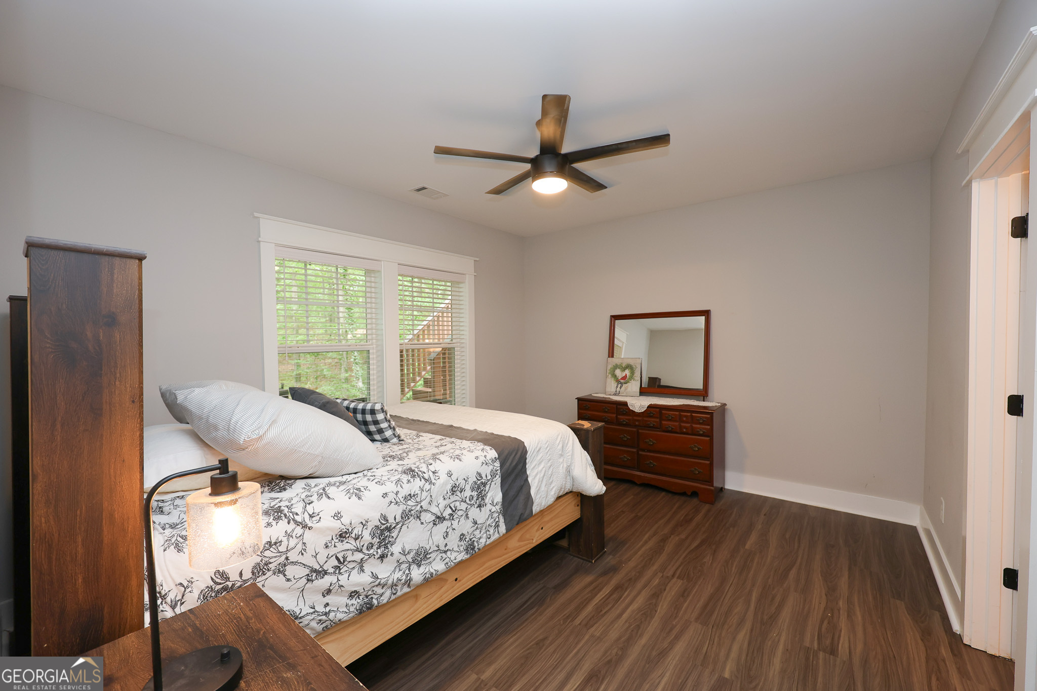 2033 Lakeview Parkway Property Photo 63