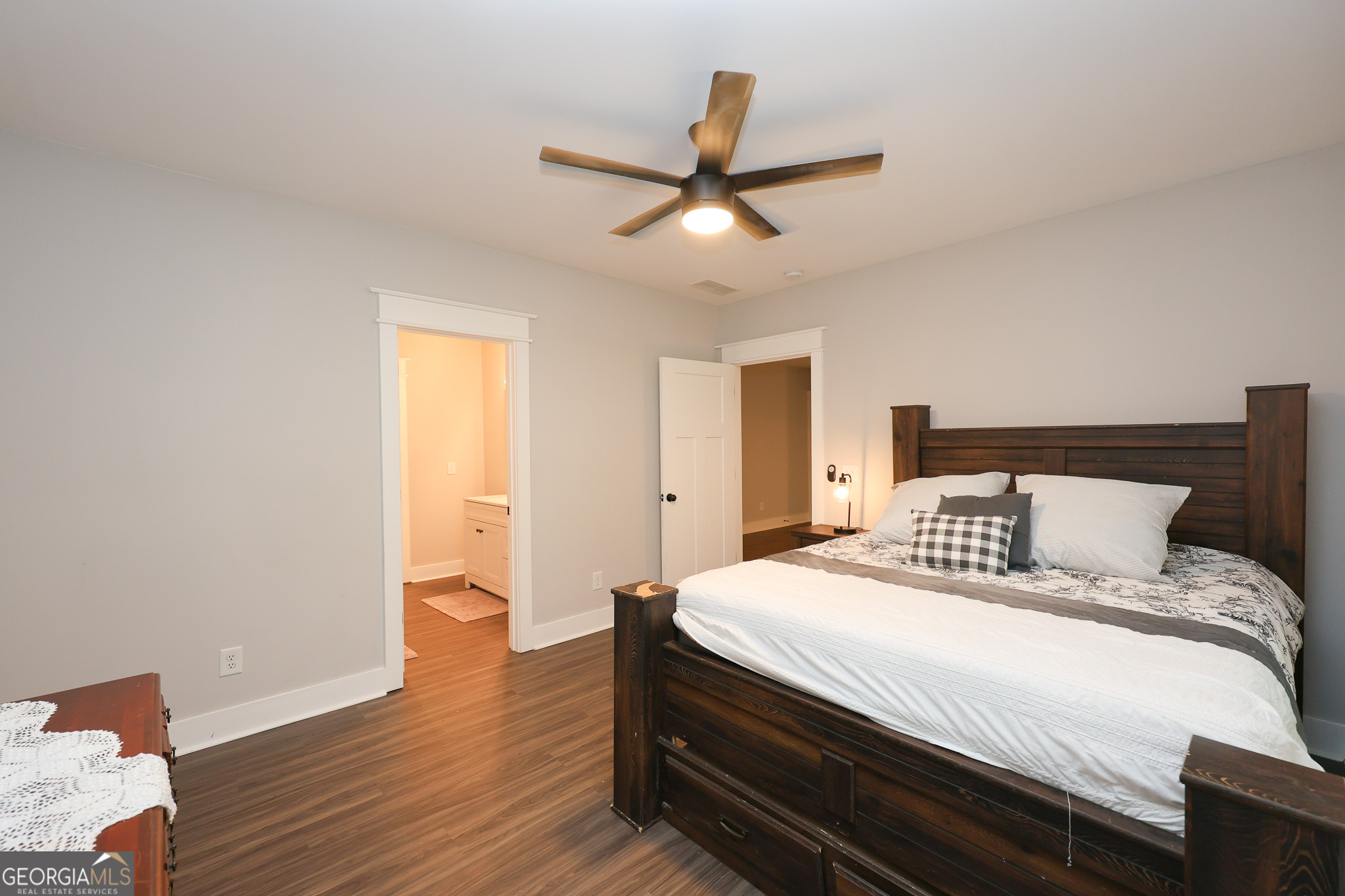 2033 Lakeview Parkway Property Photo 65