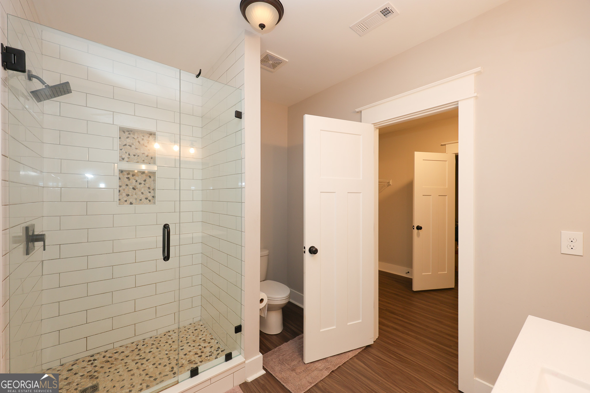 2033 Lakeview Parkway Property Photo 69