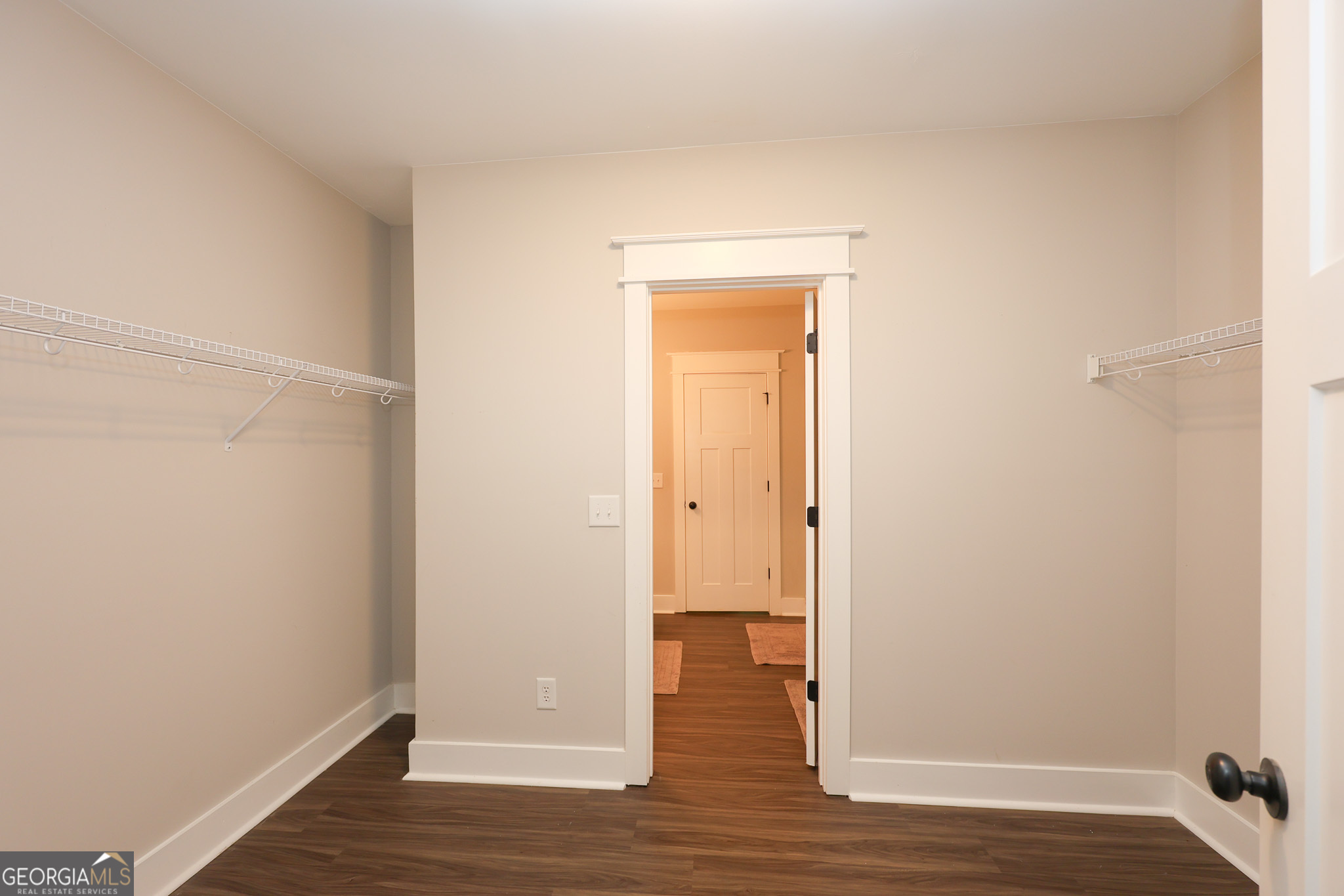 2033 Lakeview Parkway Property Photo 72