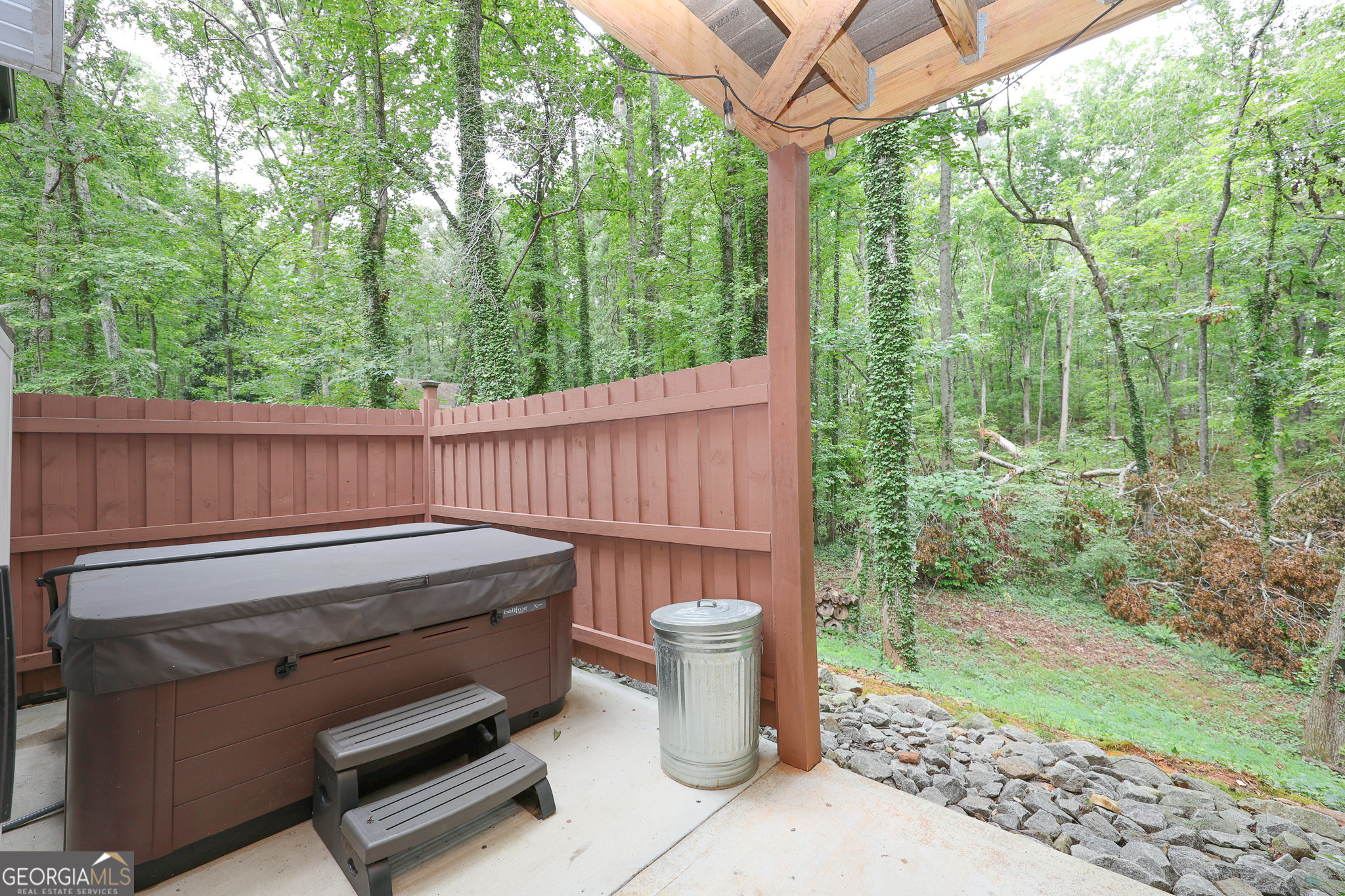 2033 Lakeview Parkway Property Photo 77