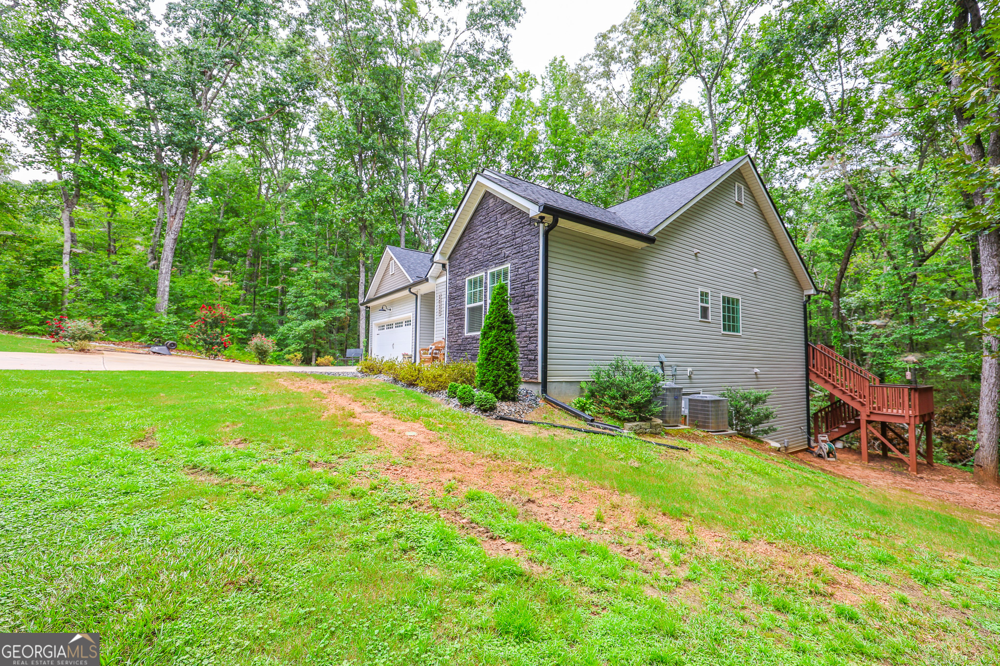2033 Lakeview Parkway Property Photo 85