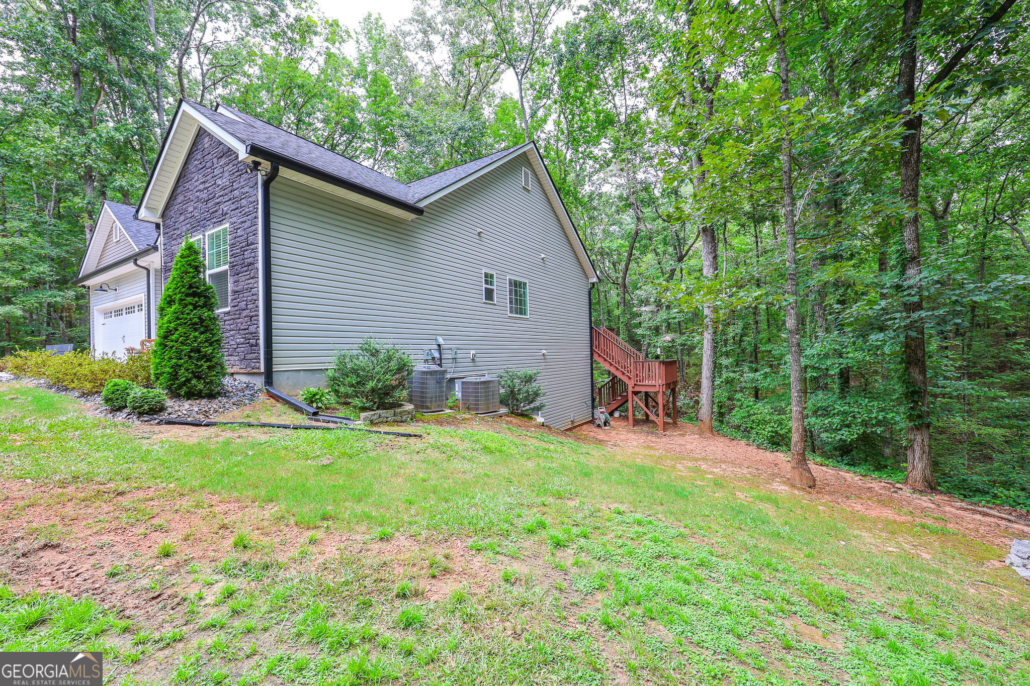 2033 Lakeview Parkway Property Photo 86