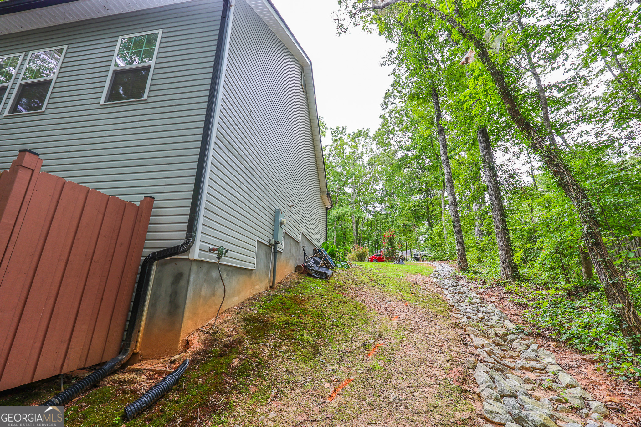 2033 Lakeview Parkway Property Photo 90