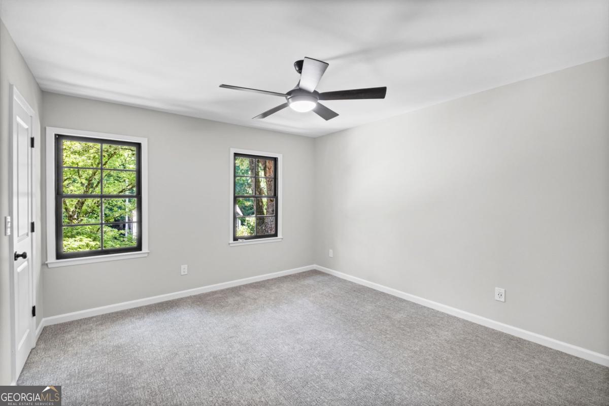140 N Bluff Property Photo 22