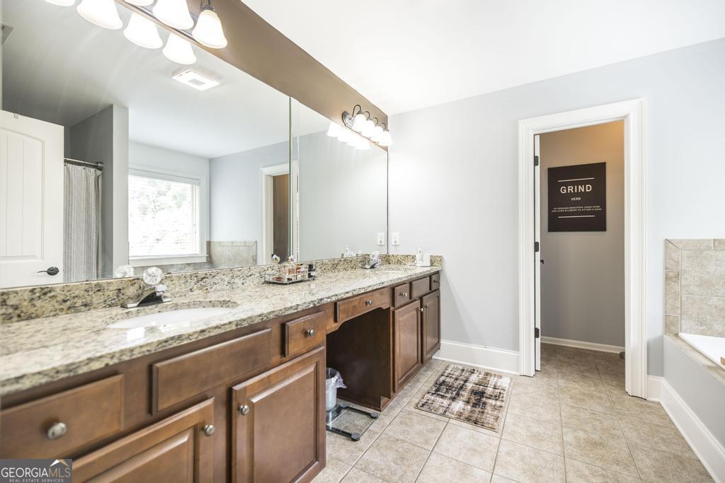 315 Deven Court Property Photo 12