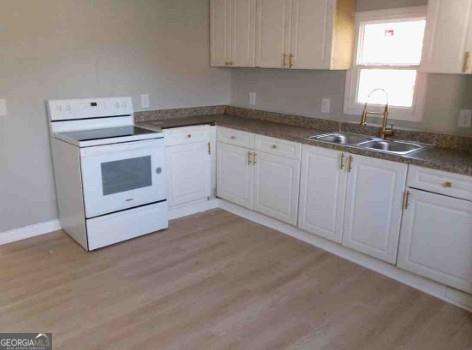 1195 Lawton Drive Property Photo 7