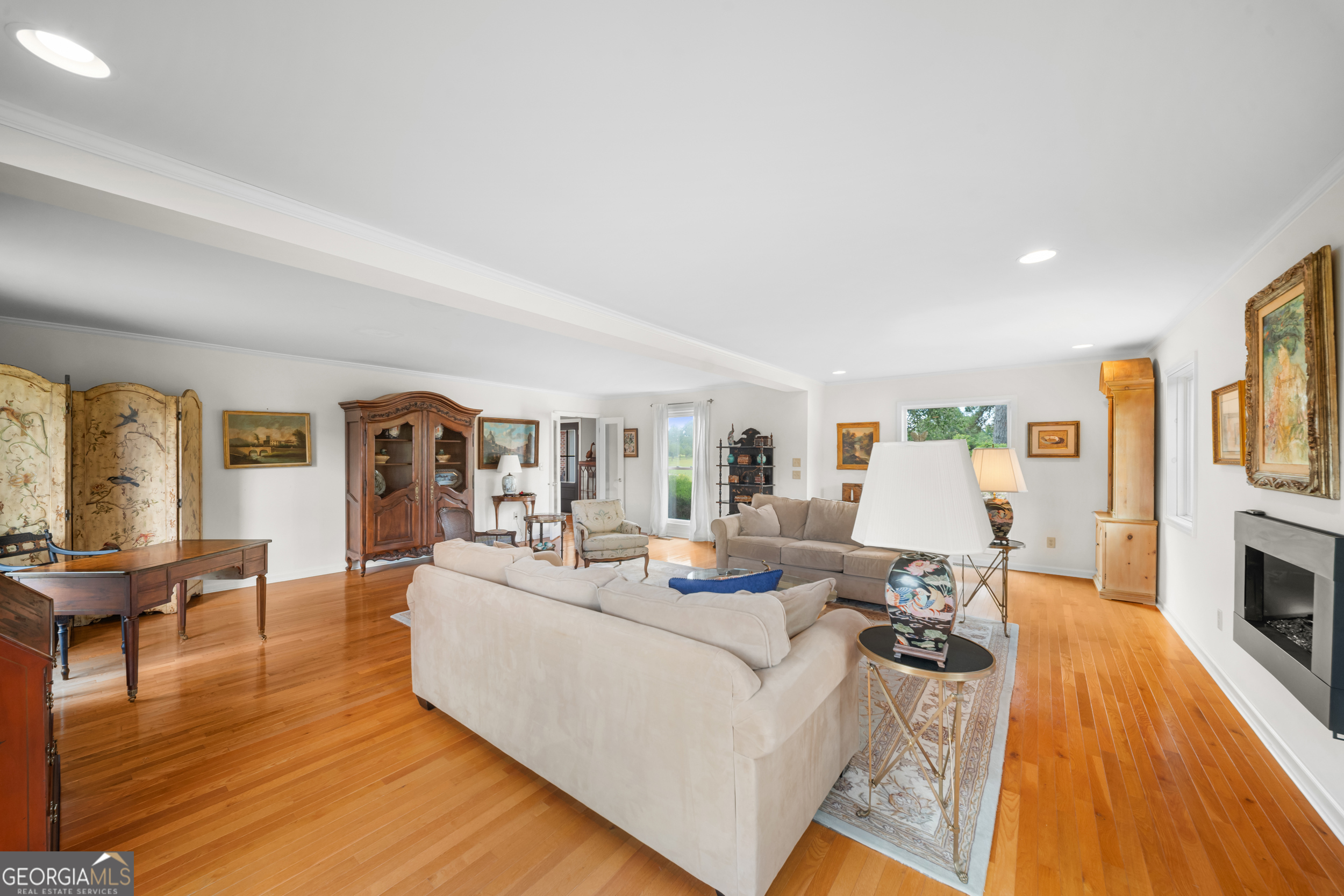 63 Lewis Circle Property Photo 8