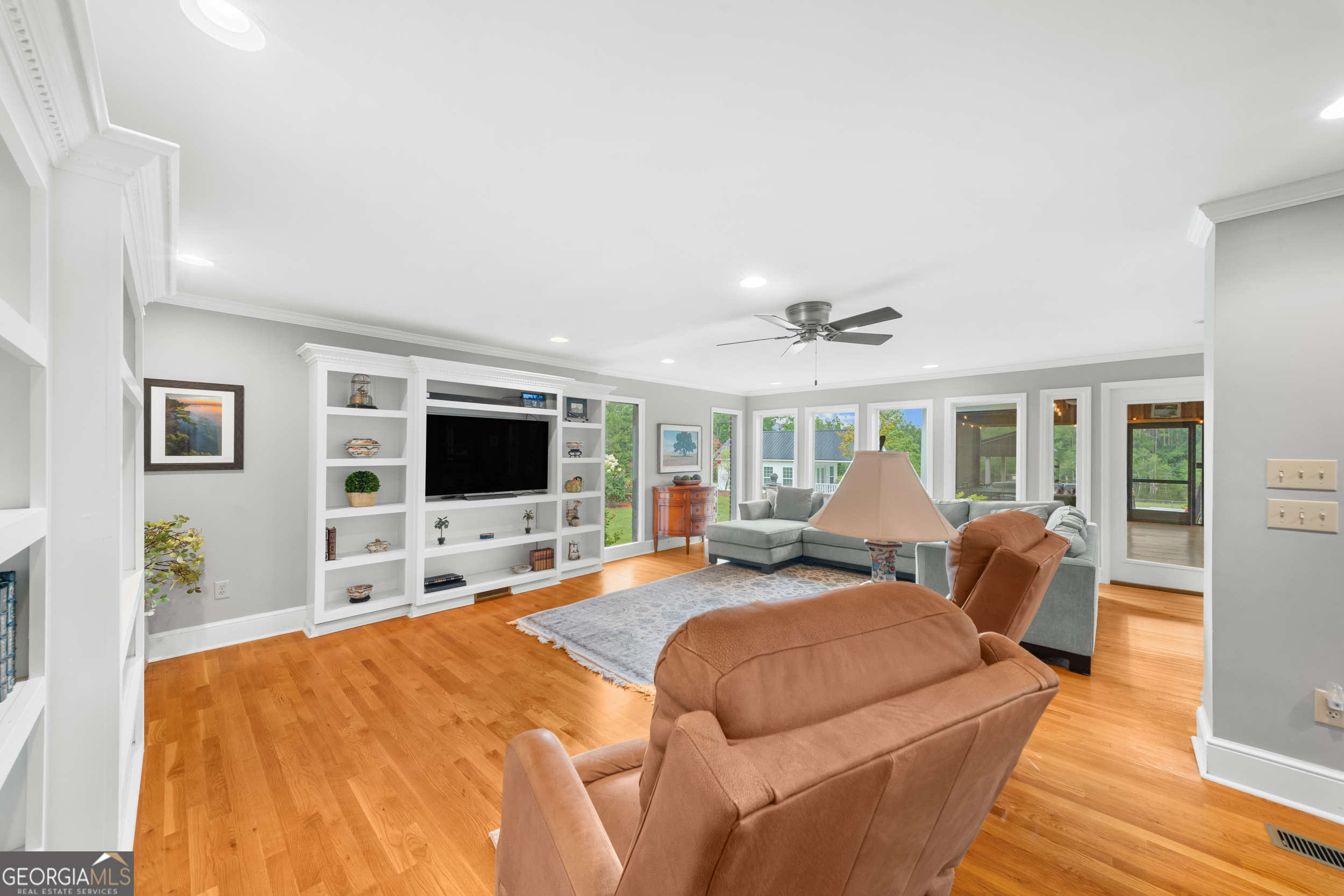 63 Lewis Circle Property Photo 10
