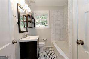 923 S Candler Street Property Photo 7