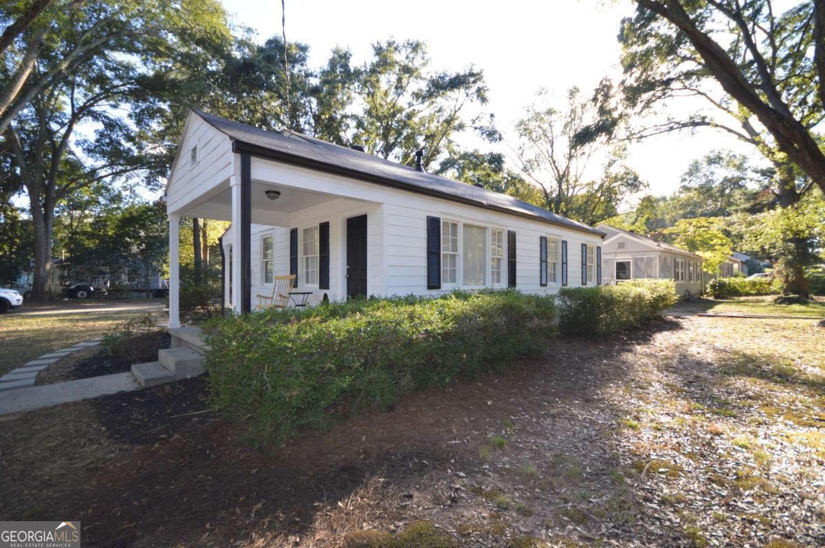 94 Cochran Road Property Photo 2
