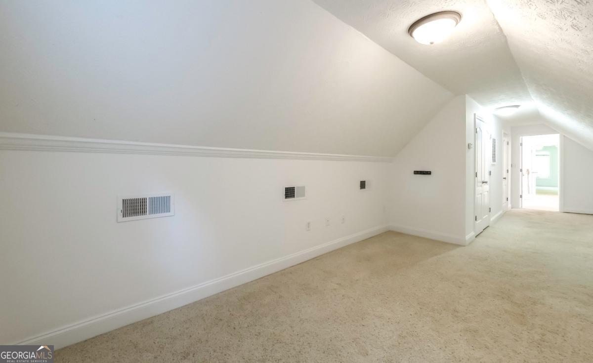 327 Lakeridge Drive Property Photo 18