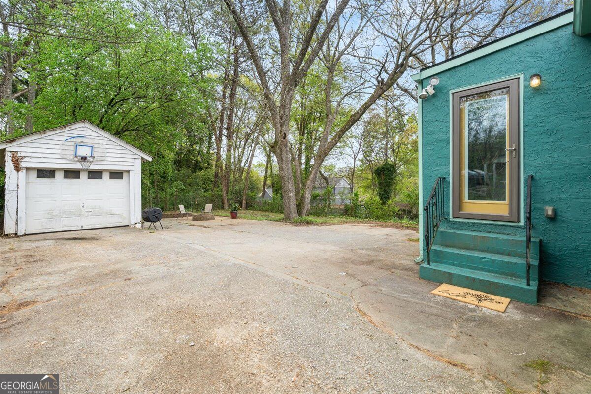 954 Moreland Avenue Se Property Photo 7
