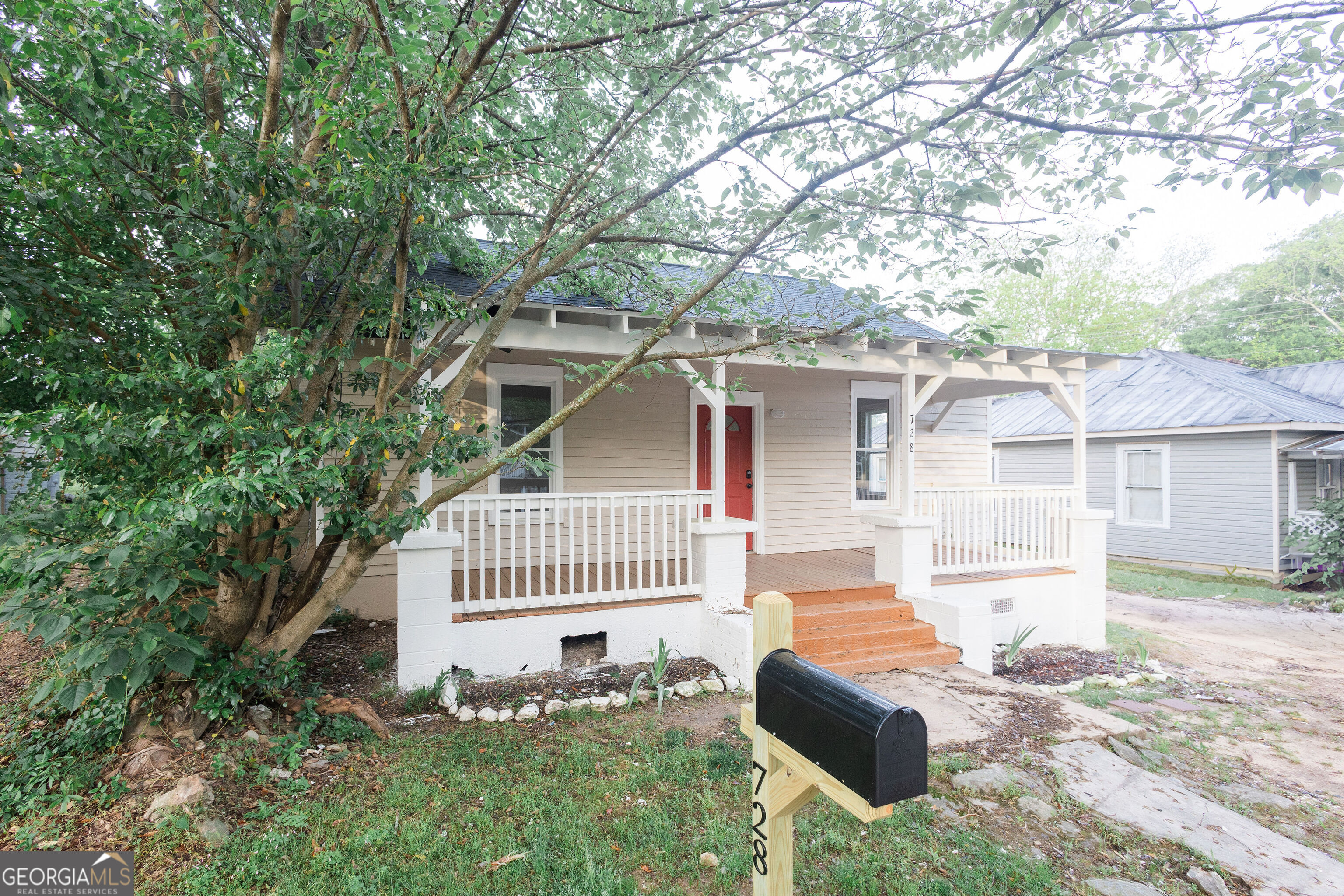 728 Williams Street Property Photo 1