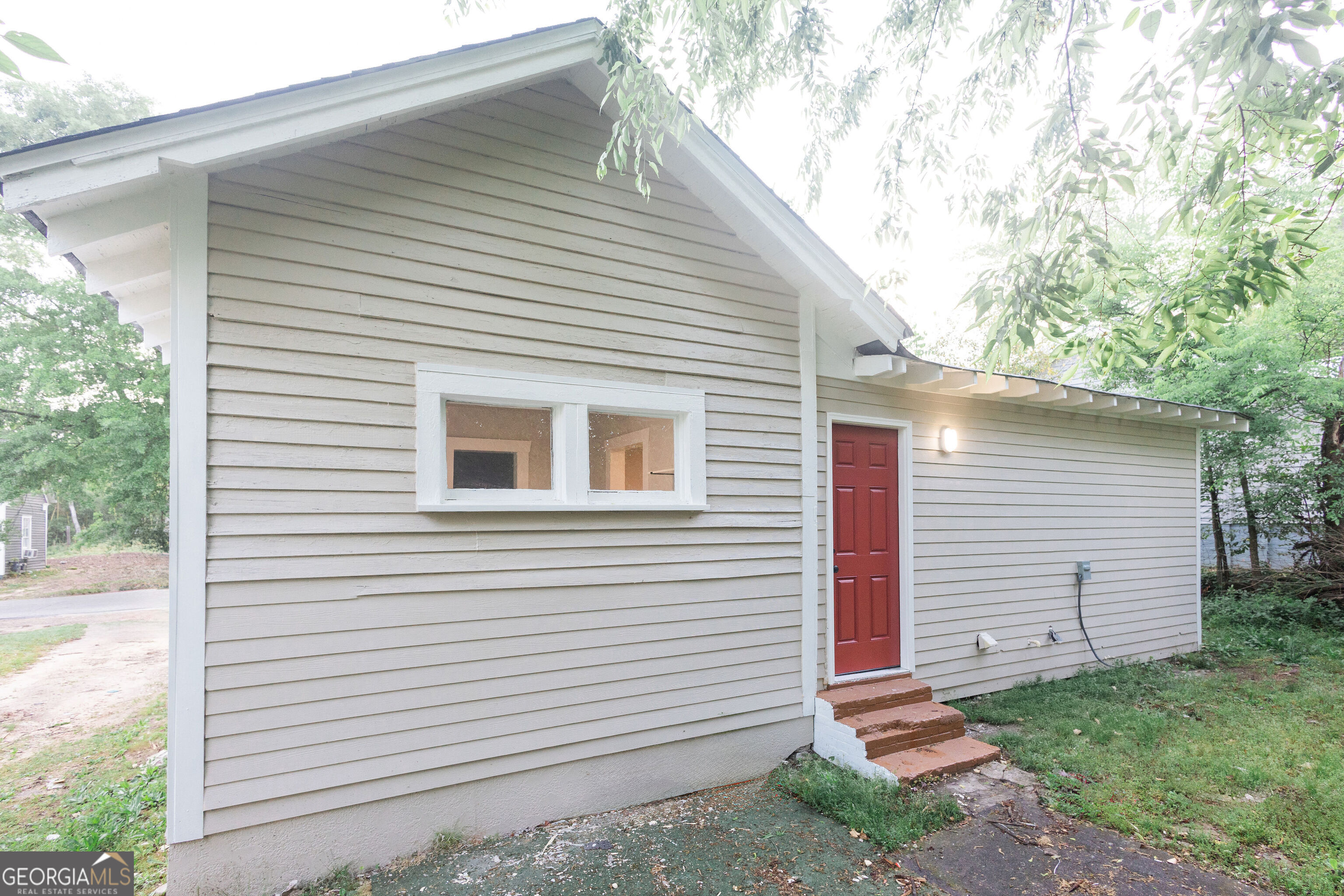 728 Williams Street Property Photo 4