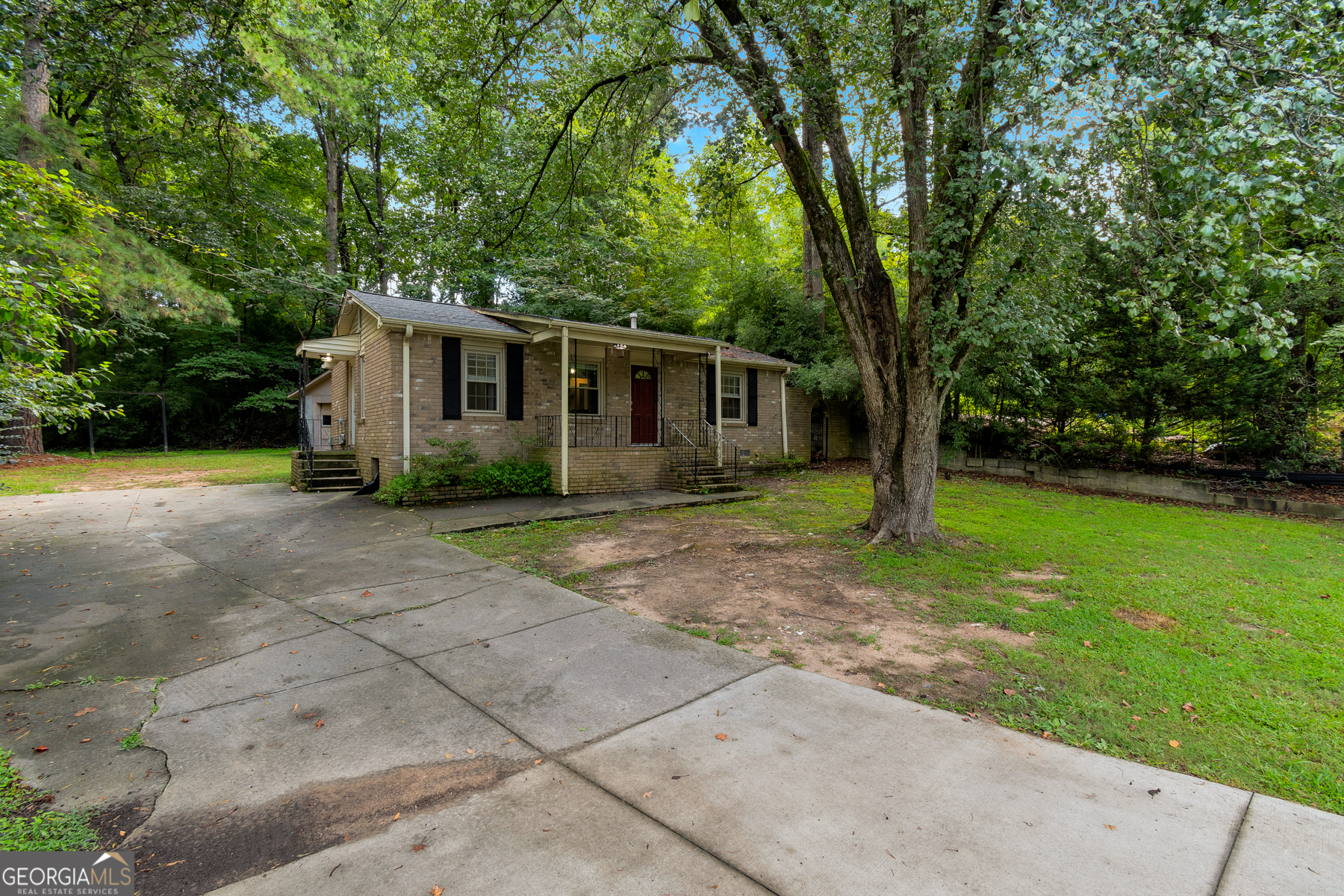240 Lake Drive Property Photo 21
